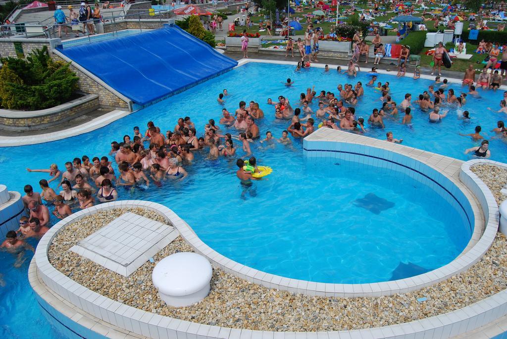 Termal Kemping Apartmanok Tiszaújváros Extérieur photo
