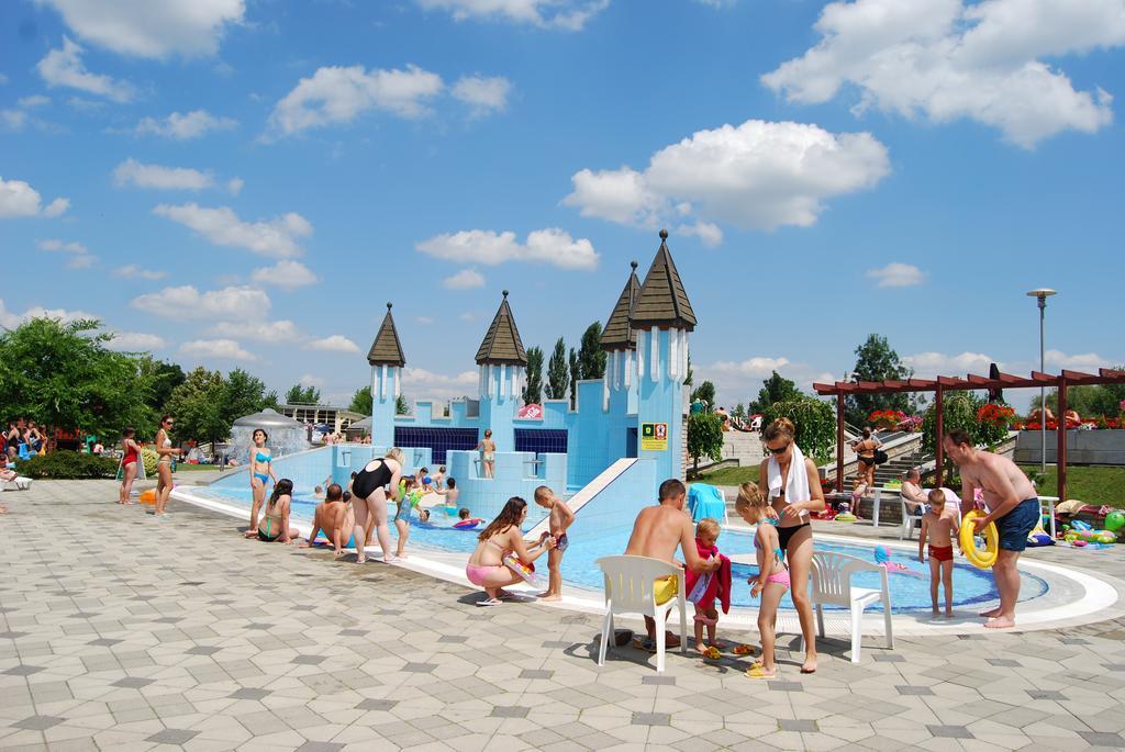 Termal Kemping Apartmanok Tiszaújváros Extérieur photo