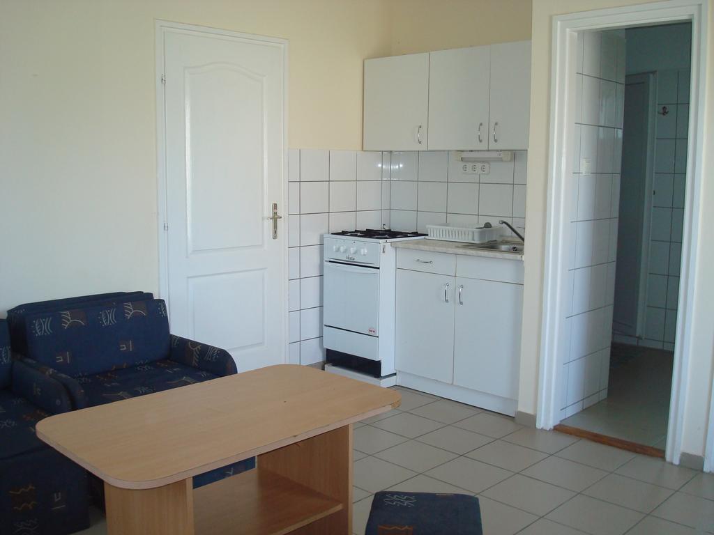 Termal Kemping Apartmanok Tiszaújváros Chambre photo