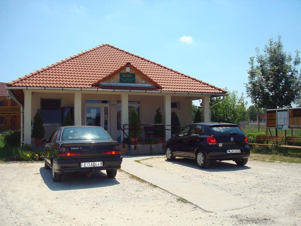 Termal Kemping Apartmanok Tiszaújváros Extérieur photo